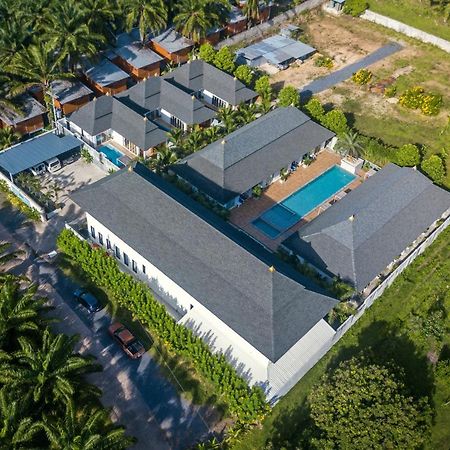 Amadha Villas Retreat - Free Tuk-Tuk Service To The Beach Ao Nang Exterior photo