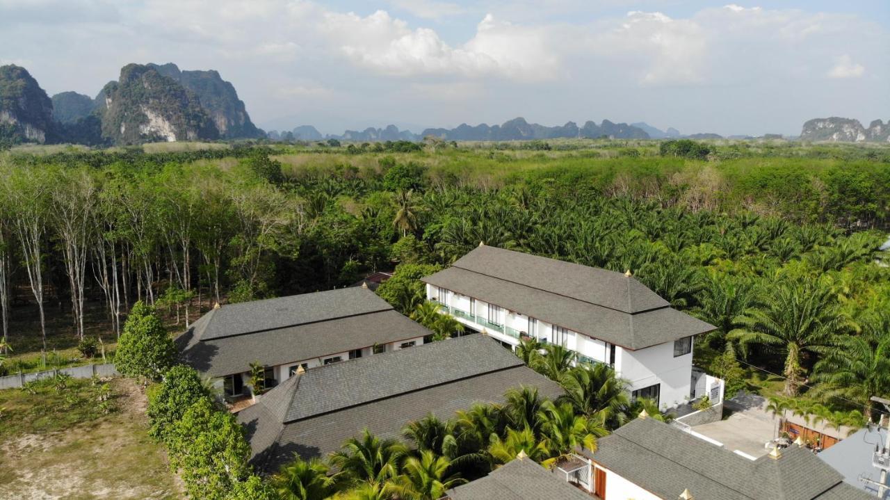 Amadha Villas Retreat - Free Tuk-Tuk Service To The Beach Ao Nang Exterior photo